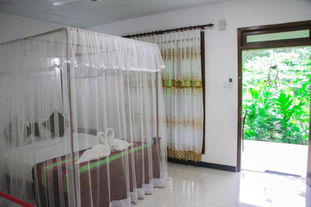 Sigiriya Mana B&B Ngoại thất bức ảnh