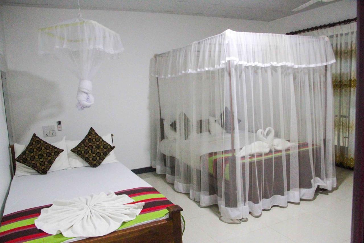 Sigiriya Mana B&B Ngoại thất bức ảnh