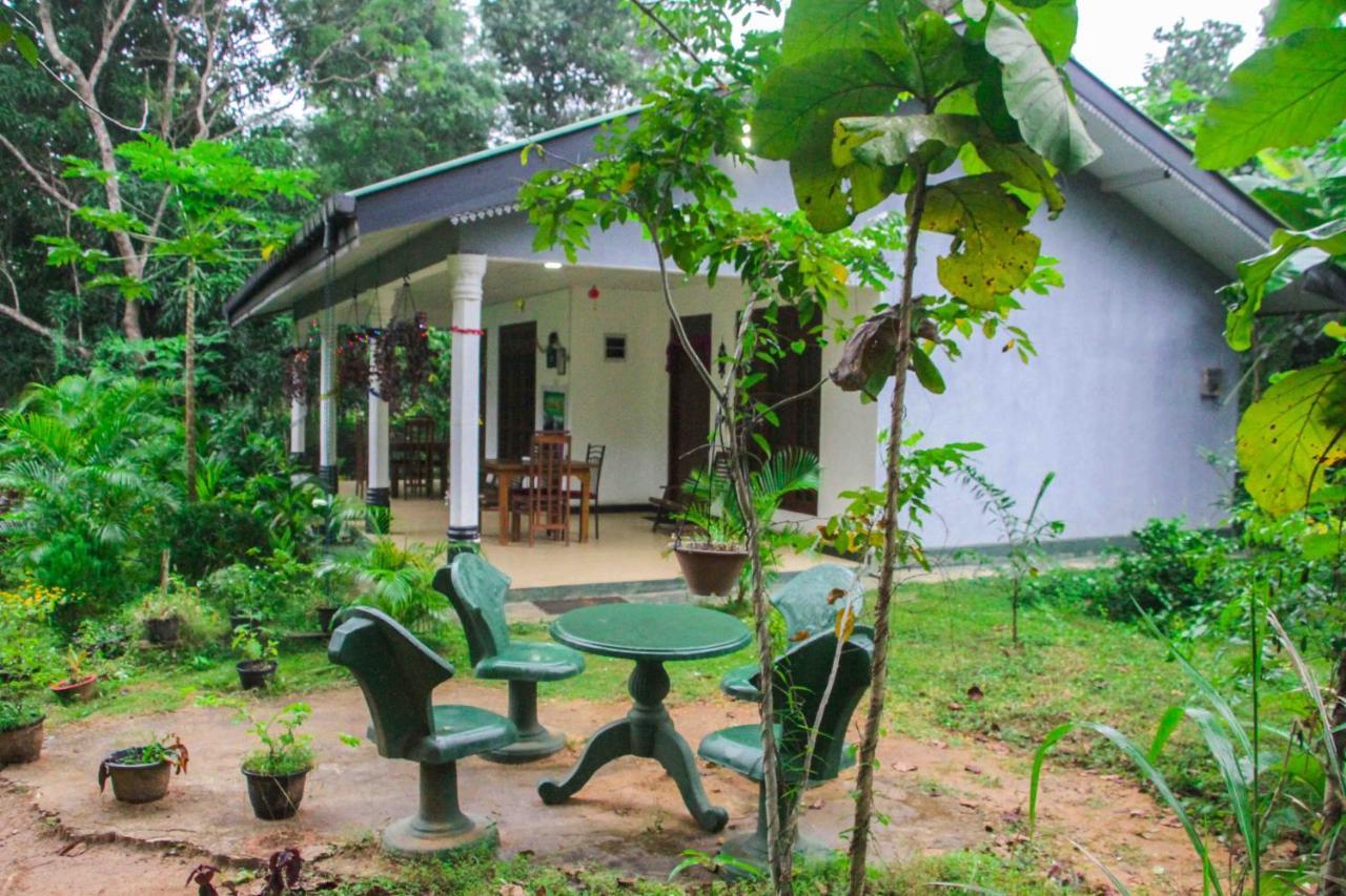 Sigiriya Mana B&B Ngoại thất bức ảnh