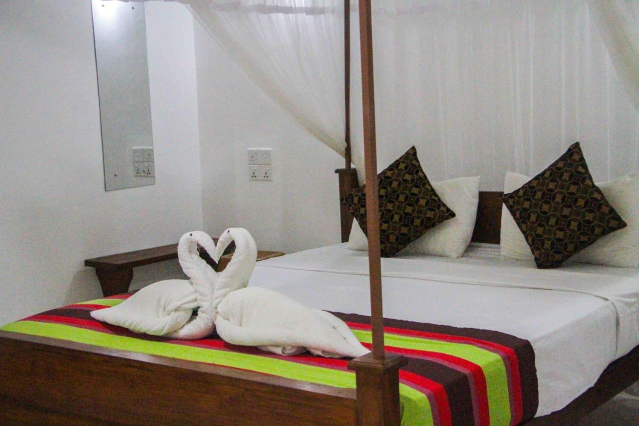 Sigiriya Mana B&B Ngoại thất bức ảnh